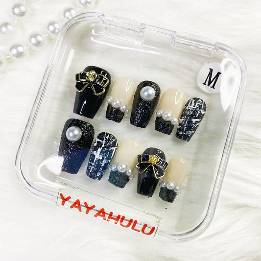 Black woolen jacket PRESS ON NAILS